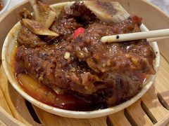 黑椒牛仔骨-香港百合居(LCM置汇旭辉广场店)