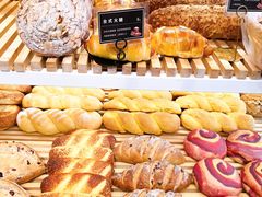 -焙丽拾光(麦凯乐直营店)