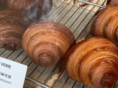 -VERIE BAKEHOUSE