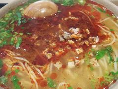 -亮亮拉面(师范路店)