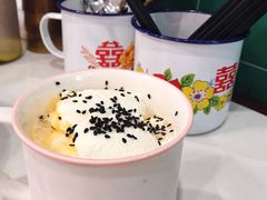 冰淇淋打蛋-堂屋糖水店(愚园店)