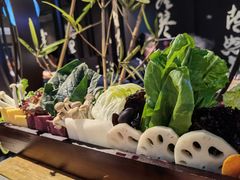-湊湊火锅·茶憩(新中关购物中心店)