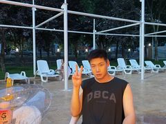 -汤山欢乐水世界