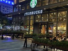 -星巴克臻选(杭州嘉里中心1F店)