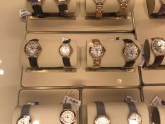 -卡地亚(杭州大厦精品店)