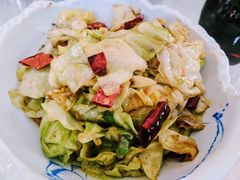 手撕包菜-鄱阳湖·江西小炒·瓦罐煨汤(五道口店)