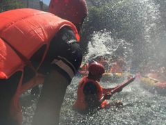 -安吉龙王山峡谷漂流