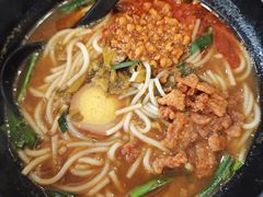 -桥香园过桥米线(国贸店)