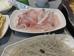 -光头药膳鸡(莱茵小镇店)