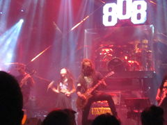 -808 LiveHouse
