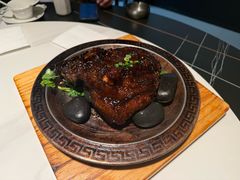 铁板干锅碟鱼头-馨月湾传统精品美食坊(市府总店)