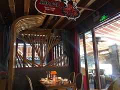 大堂-隔壁老王·家常云南菜(花巷店)