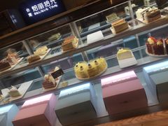 -焙丽拾光(麦凯乐直营店)