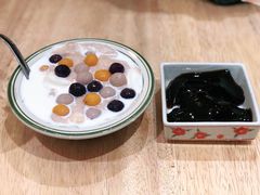 白雪芋泥丸子-堂屋糖水店(愚园店)