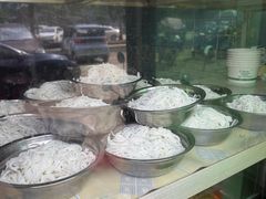 -灵山卢梅燕粉店