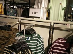 -H&M(天一广场店)