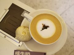 咸牛奶-村口大树(长乐路店)