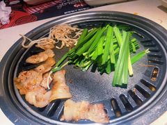 蒜味五花肉-猫爪爪原切自助烤肉(观音桥阳光世纪店)