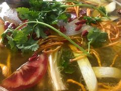 -云南印象昭通天麻火腿鸡(新疆石油花园二期店)