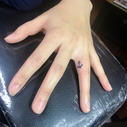 -SNOW TATTOO STUDIO
