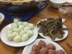 -苗伯妈酸汤火锅