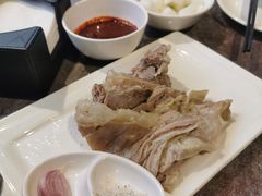 手抓羊肉半斤-贯贯吉·清真餐厅(浙江中路店)