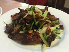 熏猪蹄-李连贵熏肉大饼(沈阳站店)