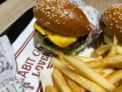 -The Habit Burger Grill 哈比特汉堡(爱琴海店)