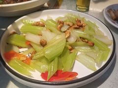 -眷江南之小蓝鲸(王府大街店)
