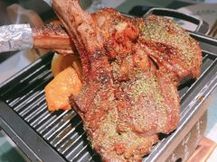 法式嫩烤小羊排-蜜桃花开·中西融合菜E&W(南长街店)