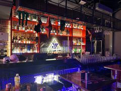 -UP嘻哈酒吧(粉巢店)
