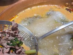 -洱火云南酸菜牛肉火锅(石景山当代商城店)