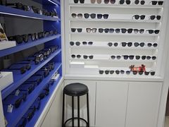 -美式眼镜·授权蔡司.依视路.尼康.豪雅.明月(南翔印象城店)