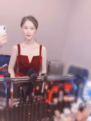 -艾米丽婚纱礼服