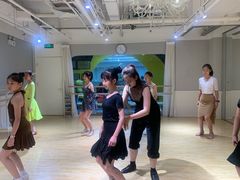 -炫艺舞蹈培训中心(枫尚奥特莱斯店)