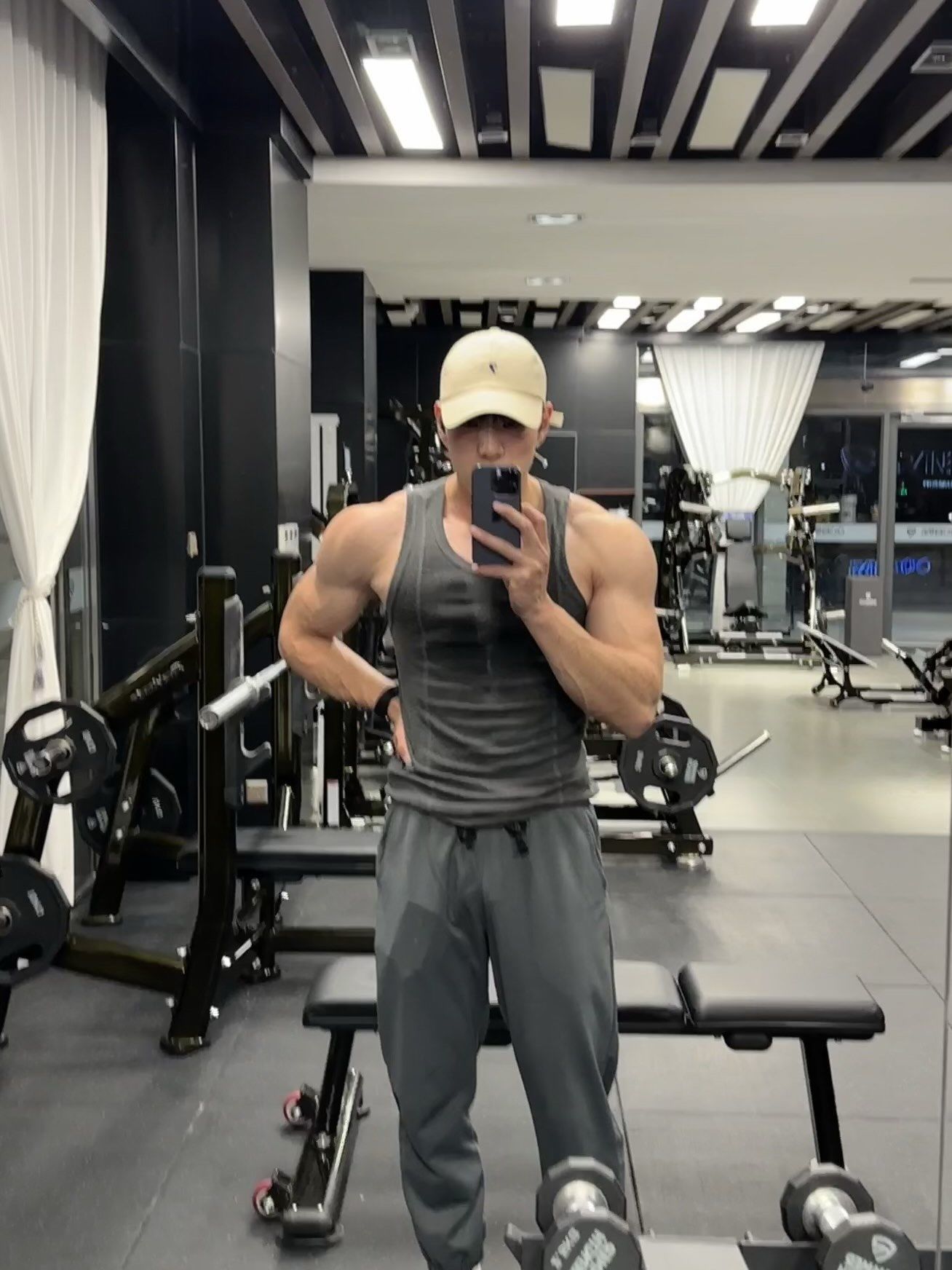 沈阳00后男教练