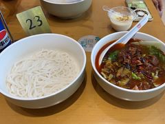 -三千粉牛肉米粉(来客茂店)