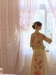 -艾米丽婚纱礼服