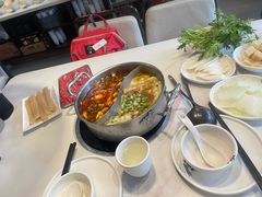 -德林酸菜鱼火锅(南丹店)