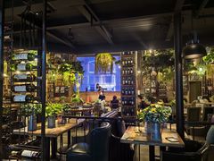 -临界音乐酒馆·小龙虾·江湖菜(华熙LIVE·鱼洞店)