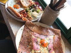 鸡蛋蘑菇熏肉荞麦可丽饼-RAC BAR(安福路店)