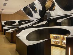 -涨巢·潮玩水疗局