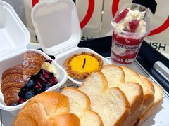 -HOT CRUSH趁热集合·现烤面包(上海环球港店)