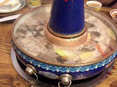 -毛辣果·贵州红酸汤牛肉火锅(西单店)