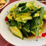 刚好有电子秤，一称，吓一跳，今年过春节体重一直在上升