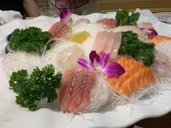 -青瓦餐厅·生鱼片·韩园烤肉(西塔店)