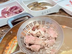 -来龍儿鲜切牛肉自助老火锅