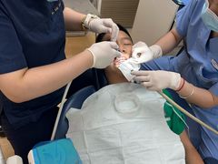 -瑞尔齿科(上海长风大悦城店)