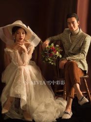 -雪中彩影婚纱摄影·微光艺术中心