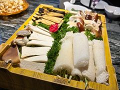 -慢丽江·云南野生菌土鸡锅(付家庄店)